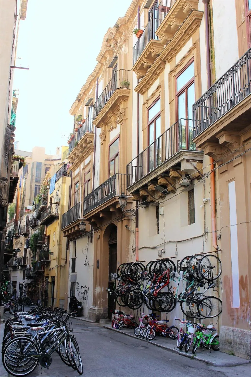 General view, La Via Delle Biciclette, Palermo