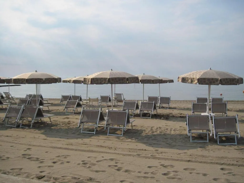 Sports and Entertainment, Hotel Austria, Venice
