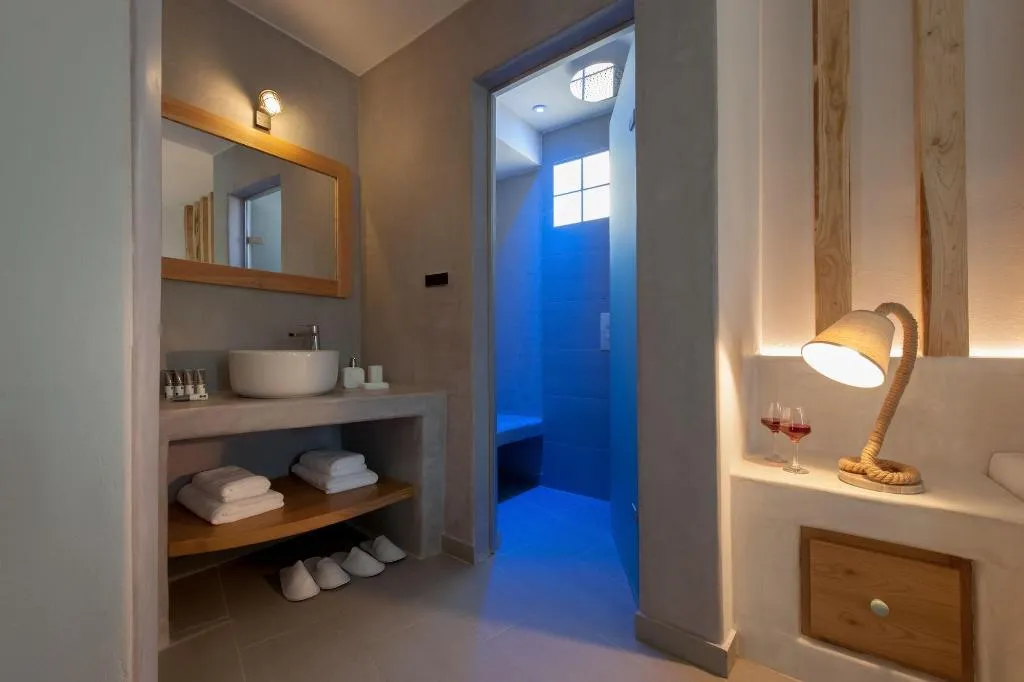 Room, Avatar Suites, Santorini