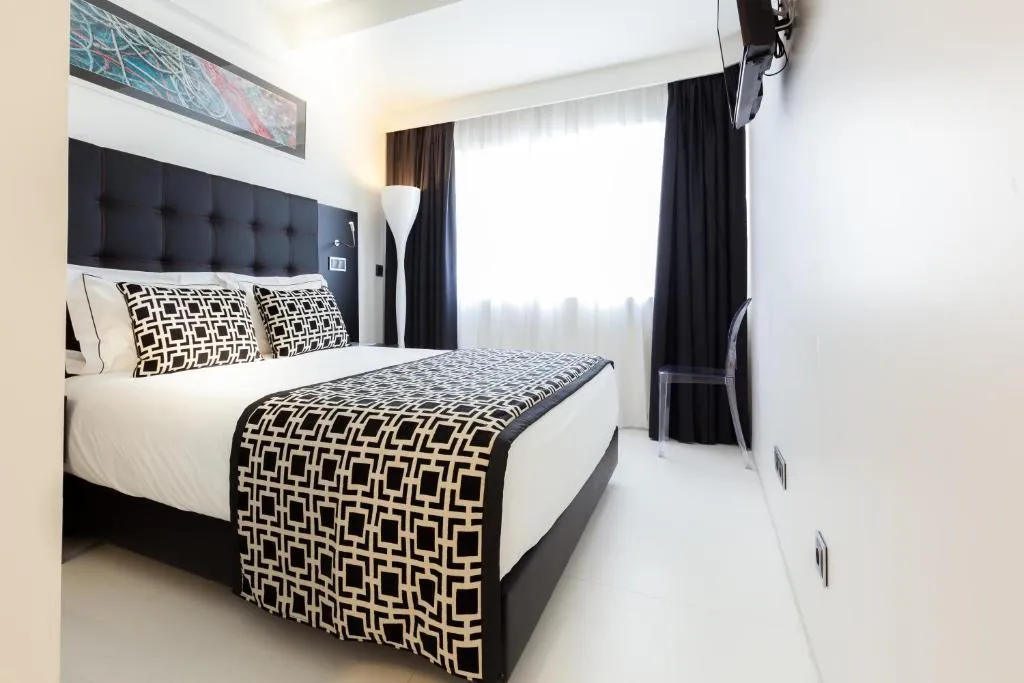 DOUBLE CLASSIC Room, Faro Boutique Hotel, Algarve