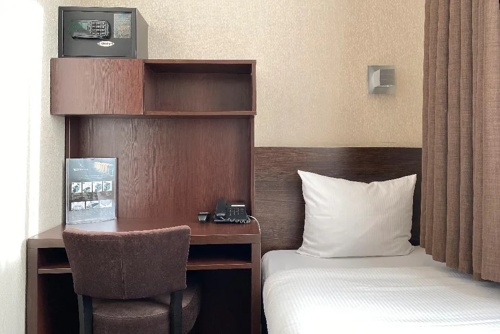 SINGLE BASIC Room, Hotel Van Gogh, Amsterdam