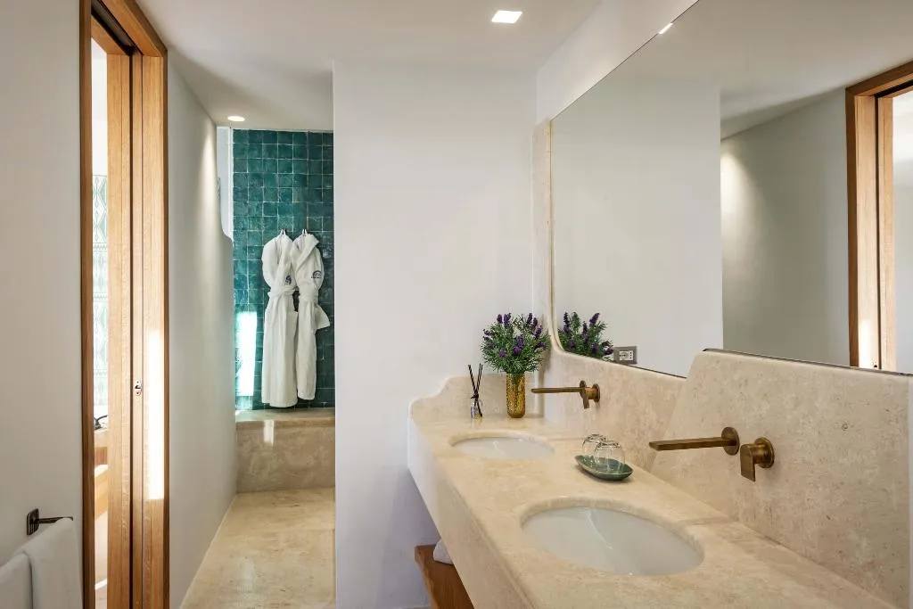 SUITE SEA VIEW CAPACITY 2 Room, Grand Relais dei Nuraghi, Olbia