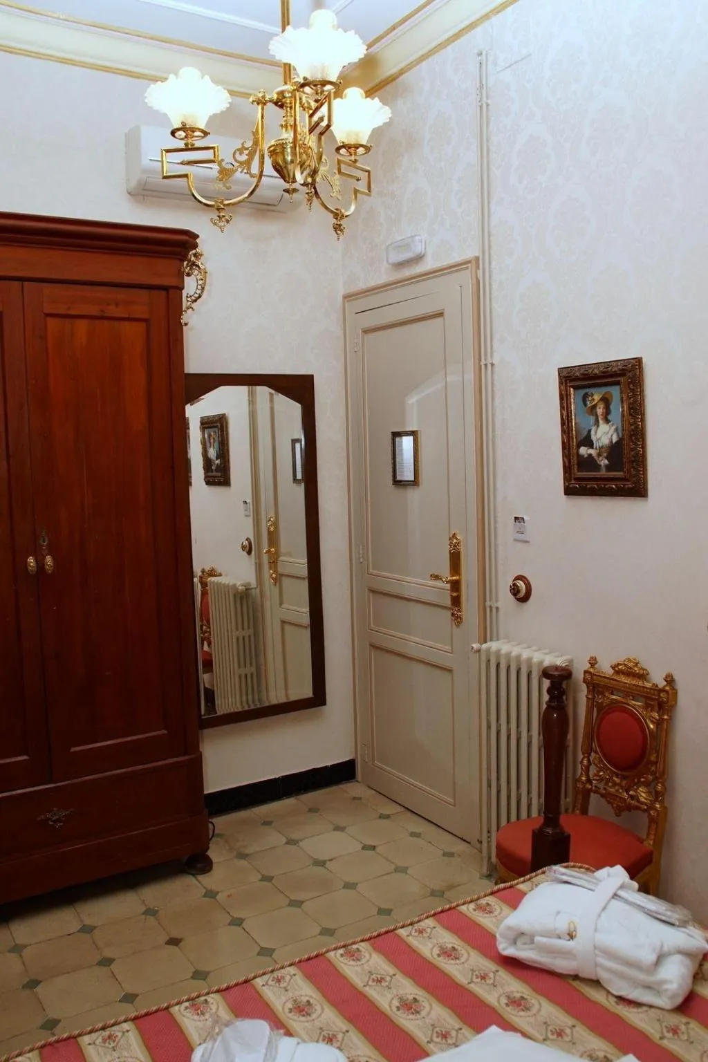 Room, Sitges Royal Rooms, Costa Brava