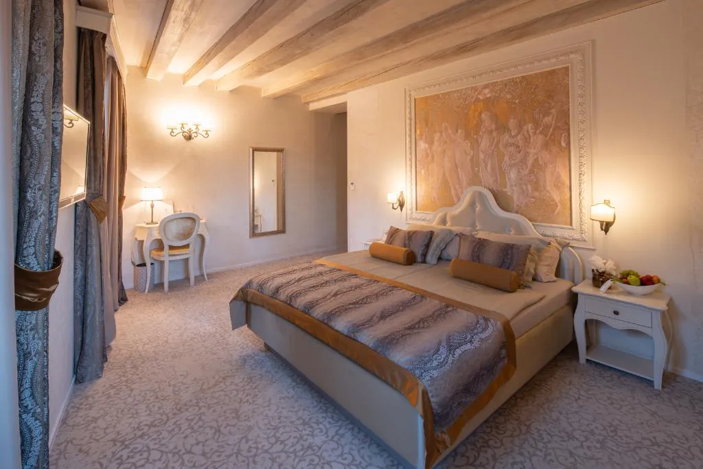 DOUBLE DELUXE Room, Heritage Hotel Life Palace, Split