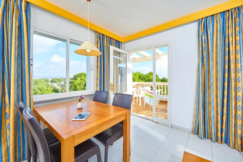 JUNIOR SUITE STANDARD Room, Gavimar La Mirada Club Resort, Majorca