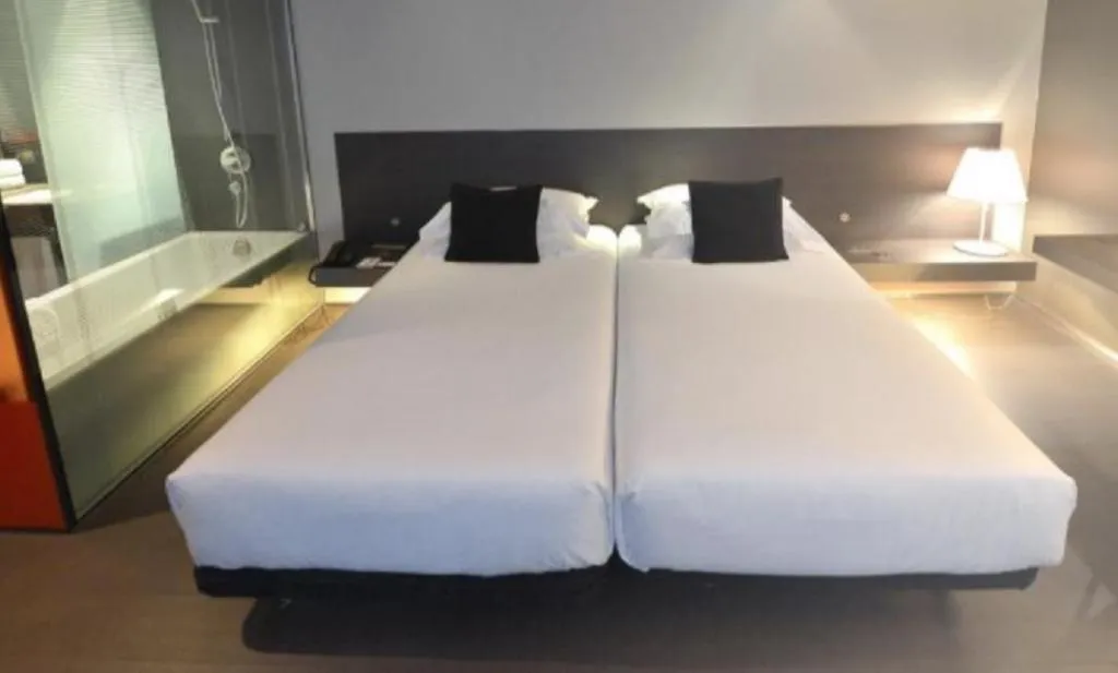 DOUBLE SINGLE USE INNER Room, Soho, Barcelona