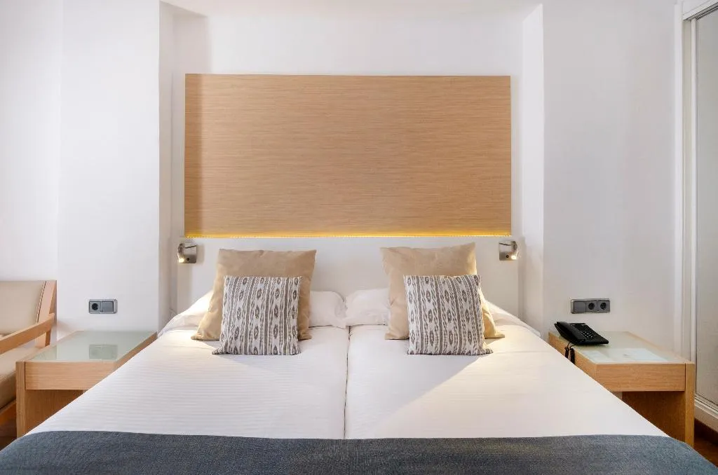DOUBLE SINGLE USE PREMIUM Room, Sentido Fido Punta del Mar Hotel & Spa, Majorca