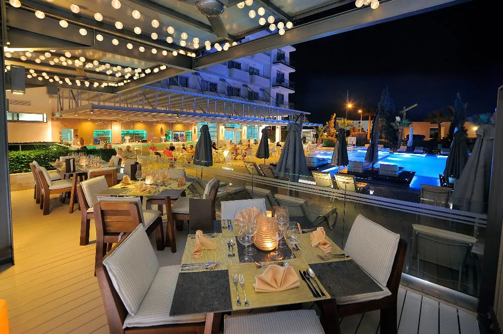 Terrace, Nestor, Cyprus