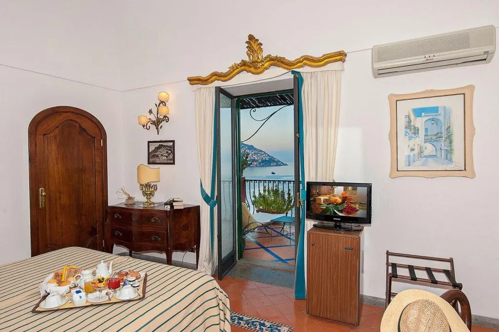 DOUBLE SUPERIOR SEA VIEW Room, Miramare, Naples