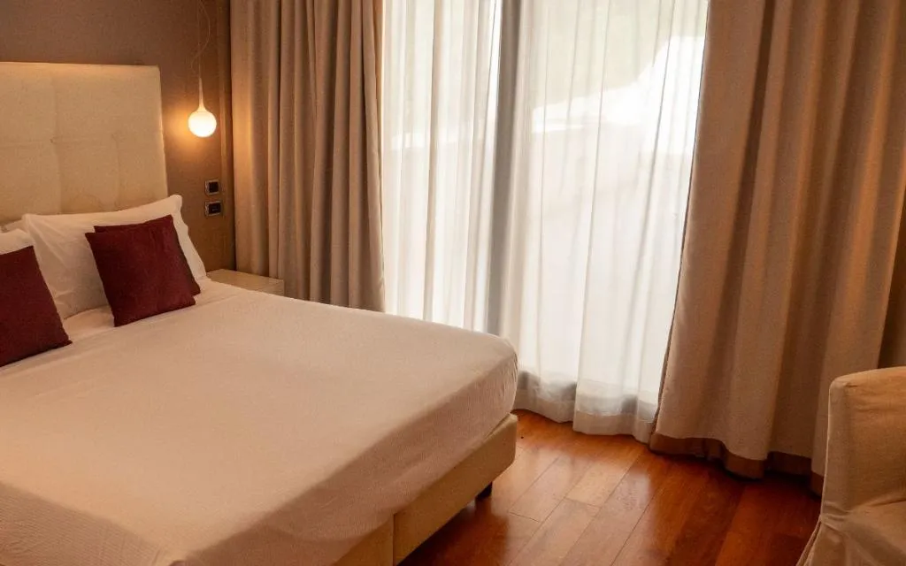 DOUBLE DELUXE SIDE SEA VIEW Room, Relais Paradiso, Naples