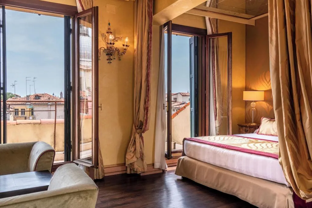 JUNIOR SUITE WITH DOUBLE BED Room, Amadeus, Venice