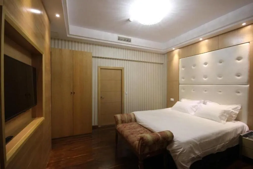 Room, Hotel Menoir Dorsett, Madrid