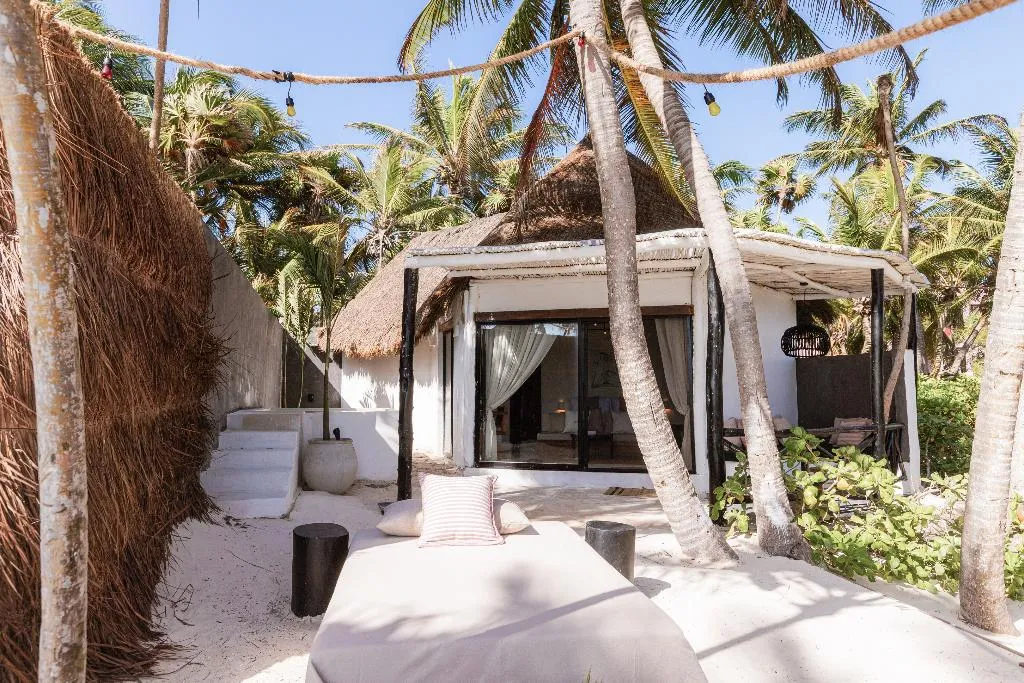 VILLA BEACH FRONT WITH PRIVATE POOL Room, Casa Gitano, Cancun Area