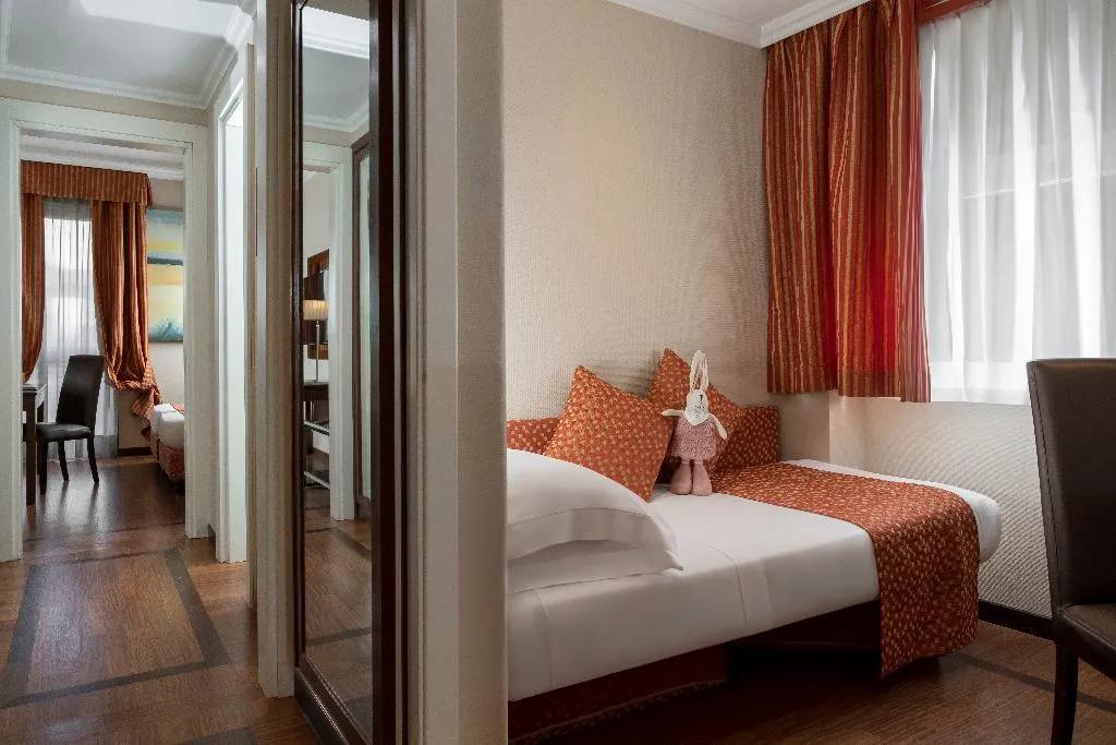 FAMILY ROOM DELUXE Room, Grand Hotel Adriatico, Florence