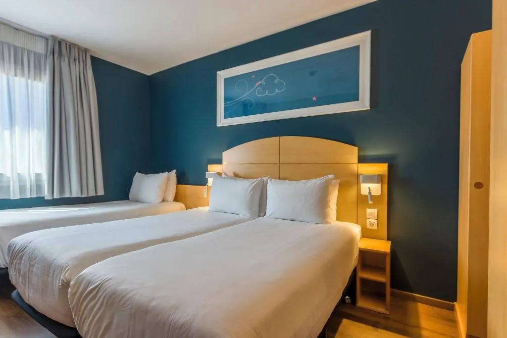 TRIPLE STANDARD Room, Travelodge Madrid Alcala de Henares, Madrid