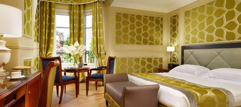 Room, Grand Visconti Palace, Milan