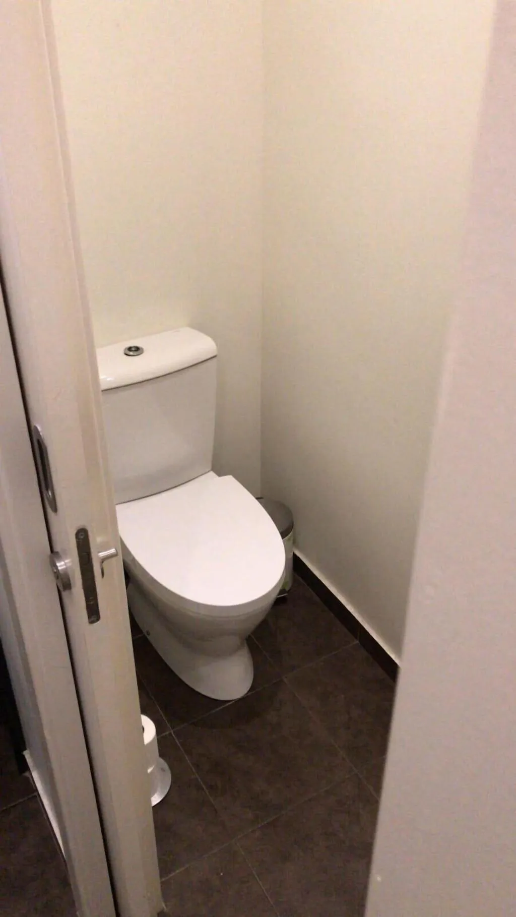 Room, Happy @ Chiado, Lisbon