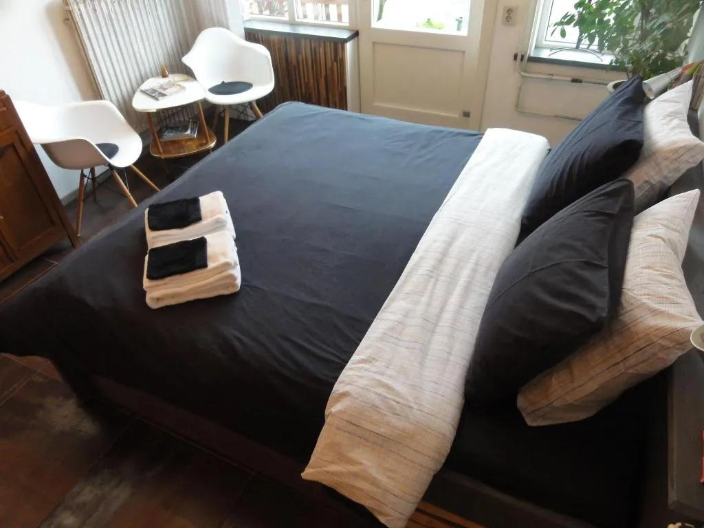 Room, Bed & Breakfast Amsterdam West, Amsterdam
