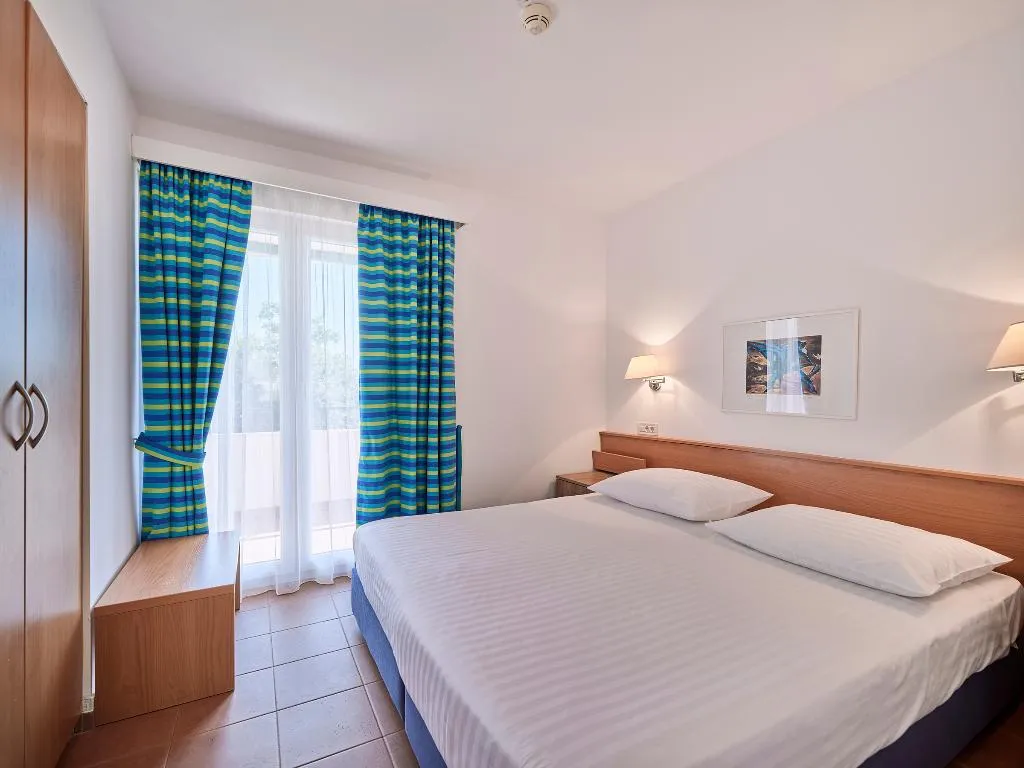 APARTMENT CAPACITY 6 Room, Maistra Select Naturist Park Koversada Apartments, Istria