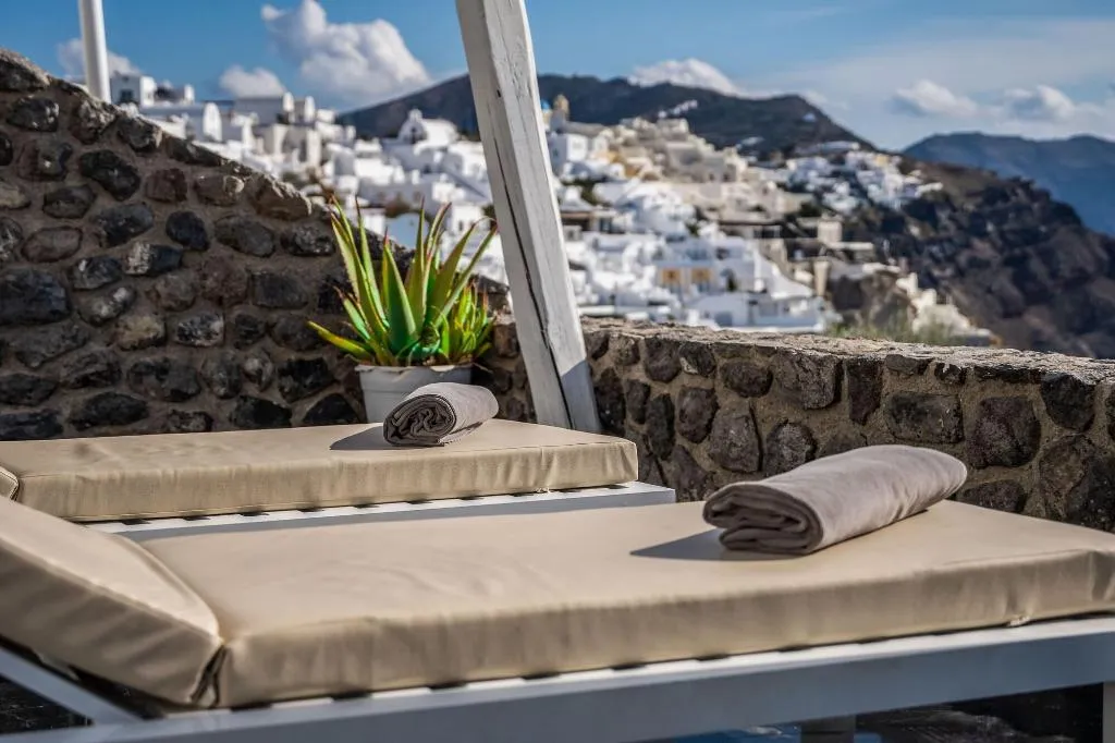 General view, Solstice Luxury Suites, Santorini