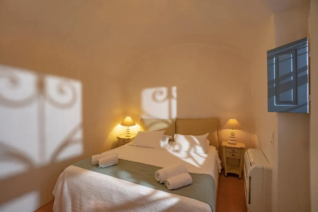 Room, Oia Mansion, Santorini