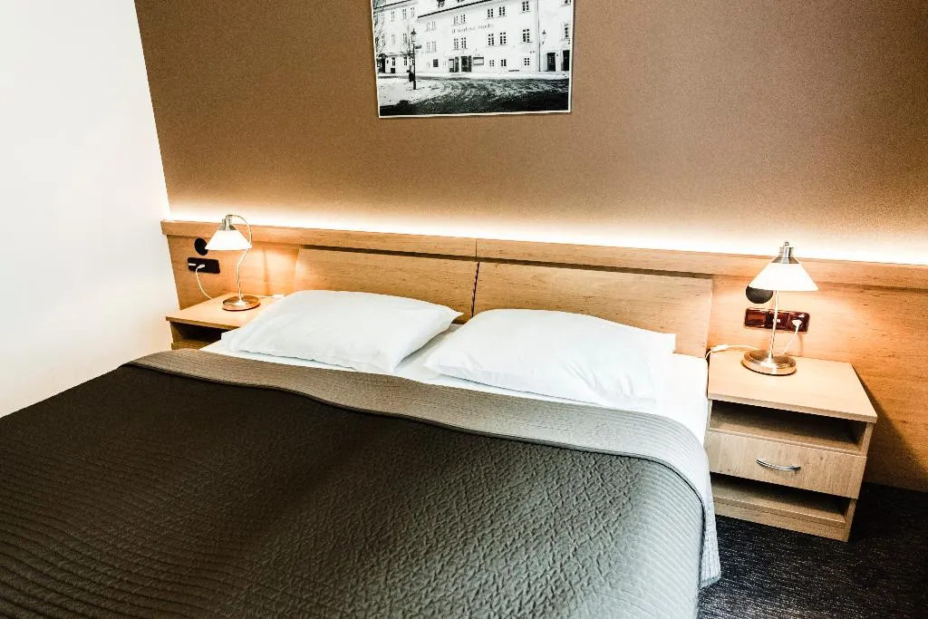 DOUBLE CITY VIEW Room, Archibald City, Prague