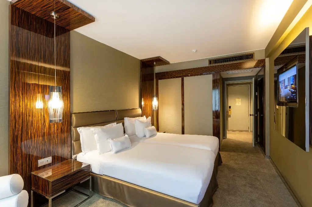 Double or Twin DELUXE Room, Altis Grand Hotel, Lisbon