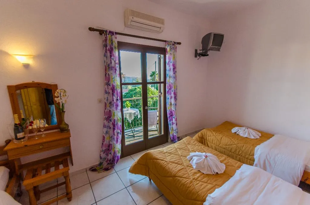 TRIPLE STANDARD Room, Maria SS, Skiathos