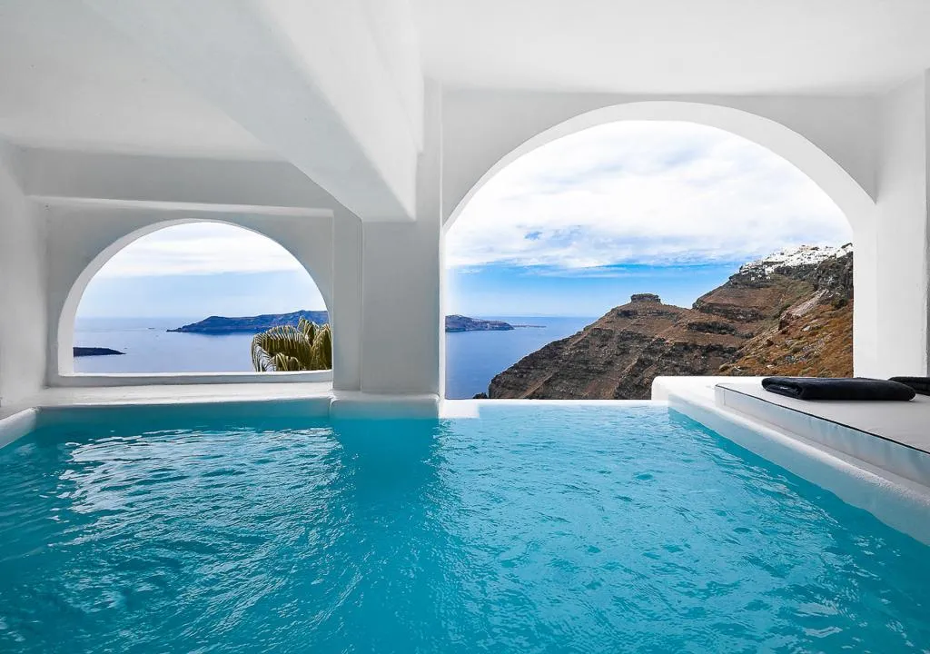 VILLA WITH PRIVATE POOL Room, Infinity Suites & Dana Villas, Santorini