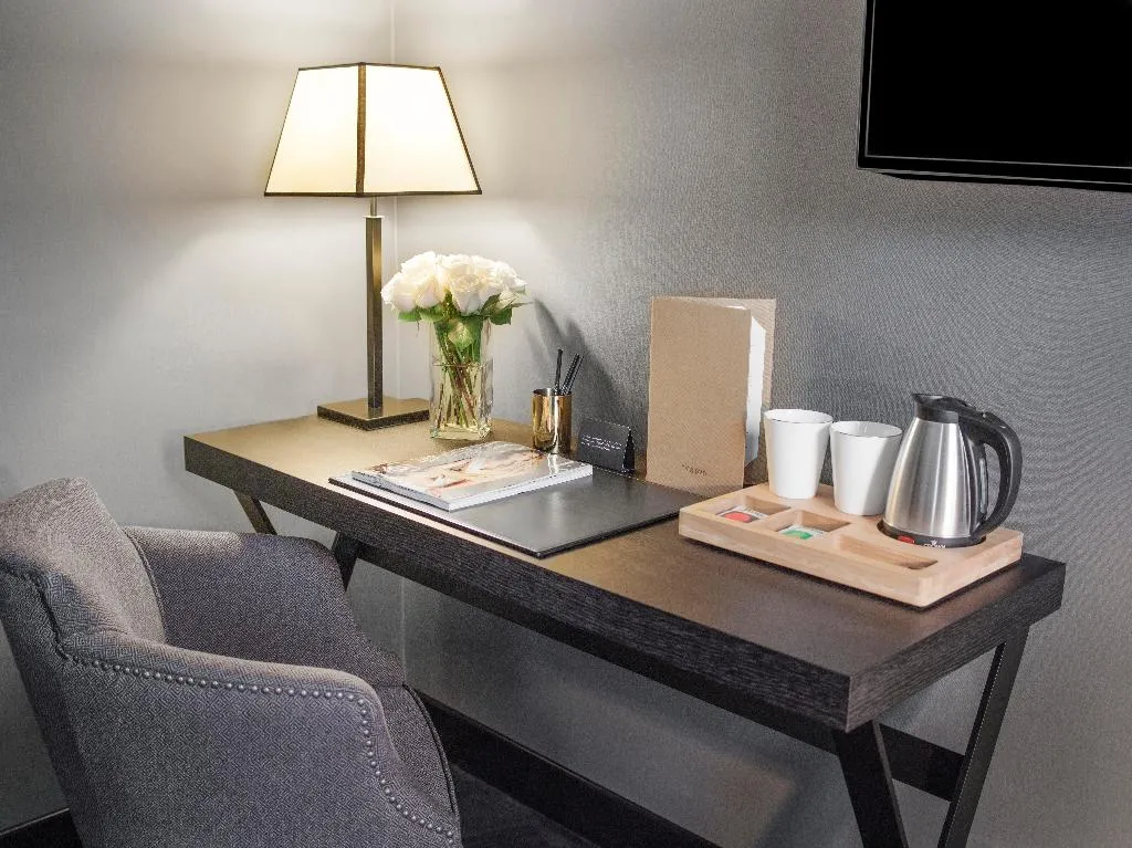 DOUBLE SINGLE USE SUPERIOR WITH VIEWS Room, The Principal Madrid, Madrid