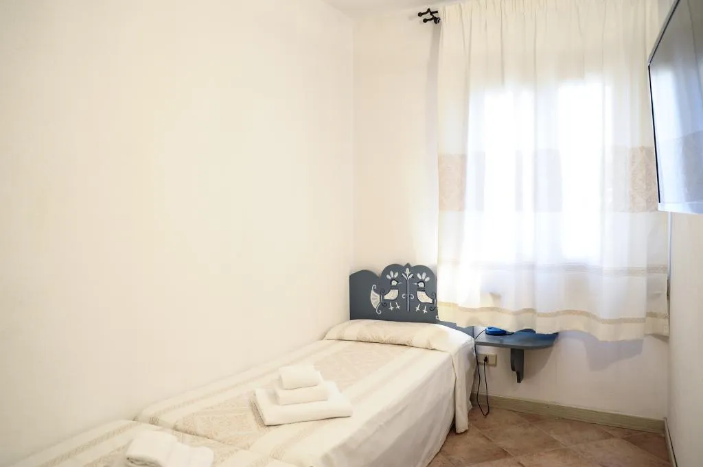APARTMENT CAPACITY 5 Room, Elite Smeralda Room, Olbia