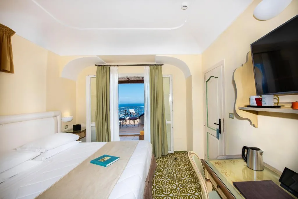 Room, Hotel Margherita, Naples