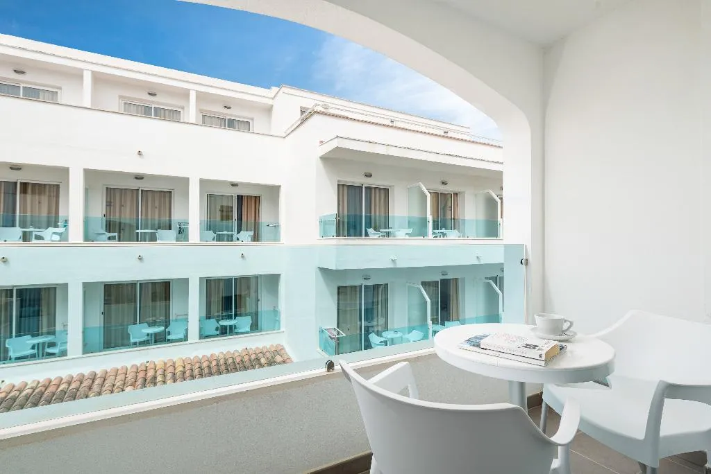 Double or Twin SUPERIOR Room, Hotel Calabona, Majorca