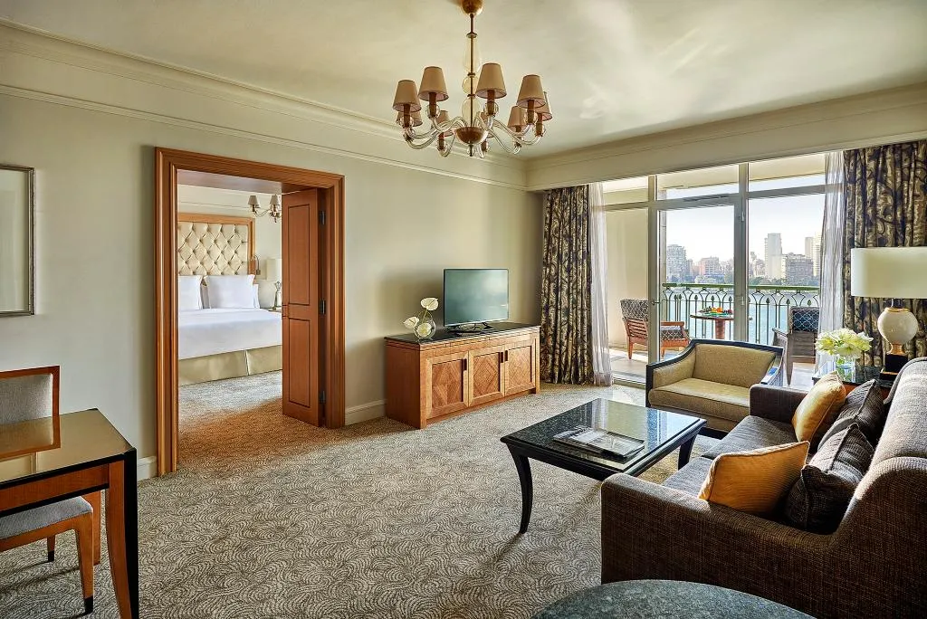 SUITE EXECUTIVE KING BED Room, Four Seasons Hotel Cairo at Nile Plaza, Cairo