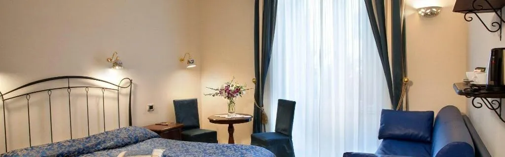 Room, L'Antico Convitto, Naples