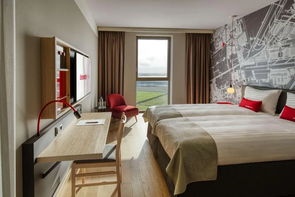 TWIN BUSINESS Room, IntercityHotel Amsterdam Airport, Amsterdam