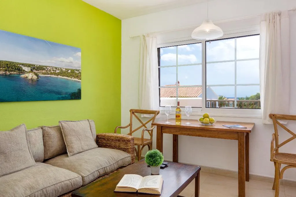 APARTMENT TWO BEDROOMS Room, Son Bou Playa Gold, Menorca