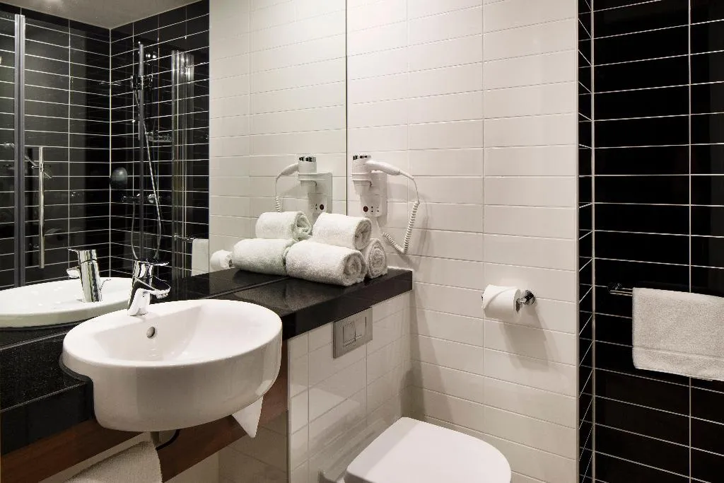 TWIN CITY VIEW Room, Holiday Inn Express Amsterdam-Sloterdijk Station, Amsterdam