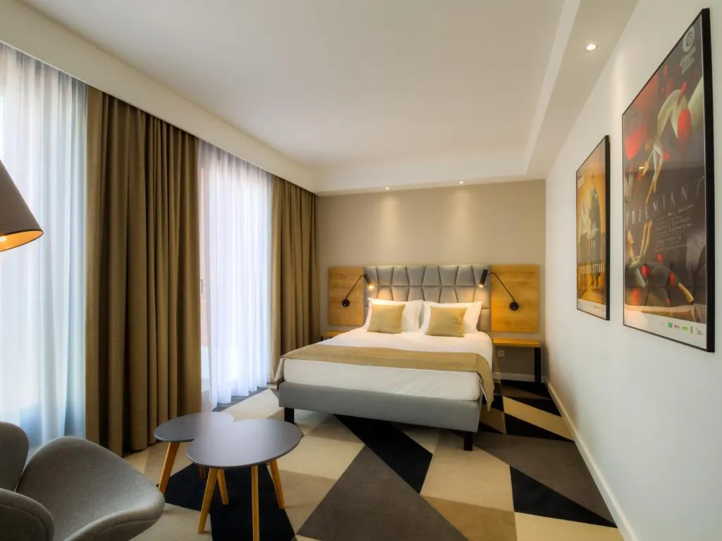 DOUBLE SUPERIOR Room, Lwowska1, Krakow