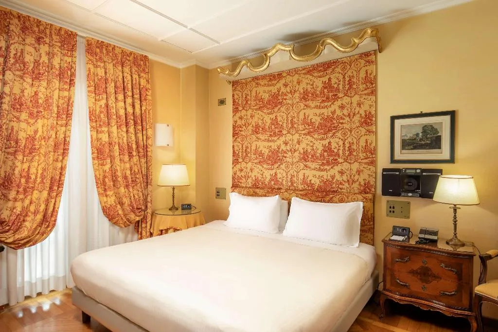 DOUBLE DELUXE QUEEN BED Room, Hotel Canada, BW Premier Collection, Rome