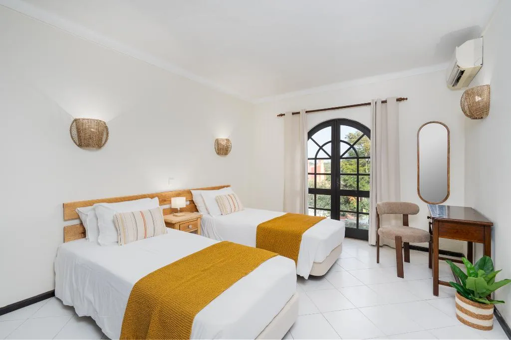 APARTMENT THREE BEDROOMS Room, Colina Village, Algarve
