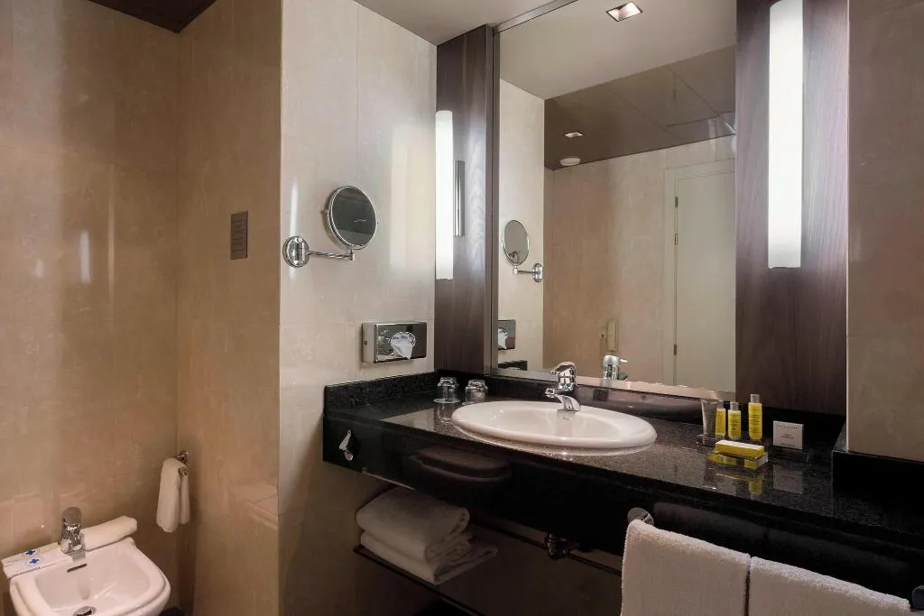 TWIN EXECUTIVE Room, Marriott Hotel Madrid Auditorium, Madrid