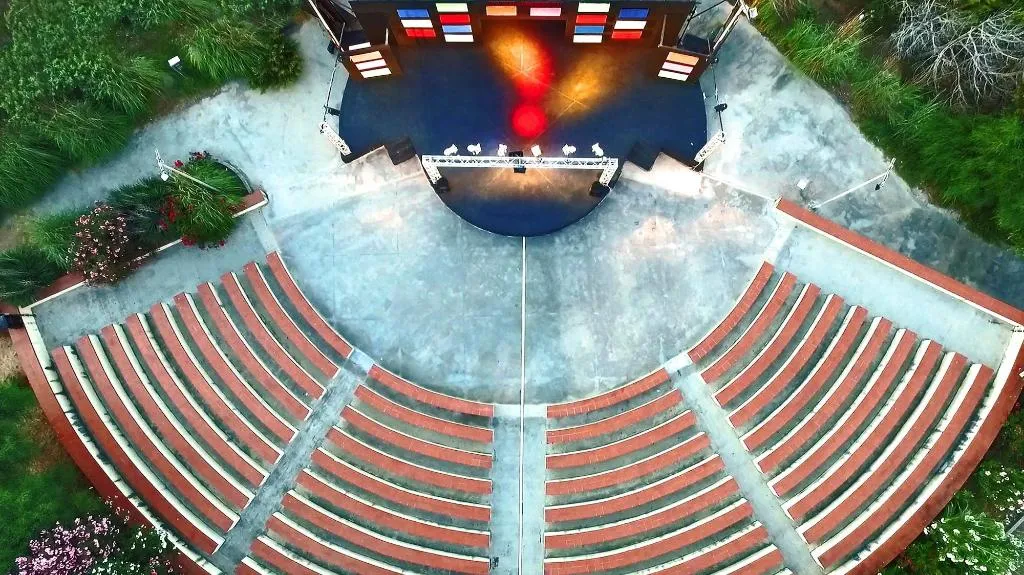 Sports and Entertainment, Villaggio Dei Pini, Cagliari