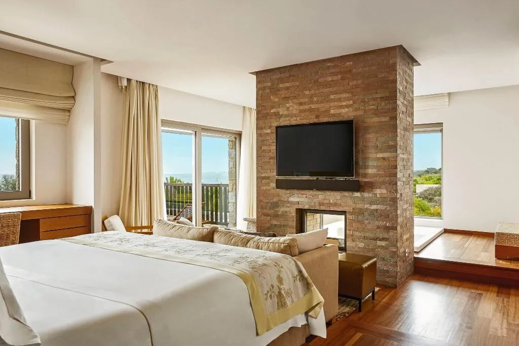 Room, The Romanos, A Luxury Collection Resort, Kalamata