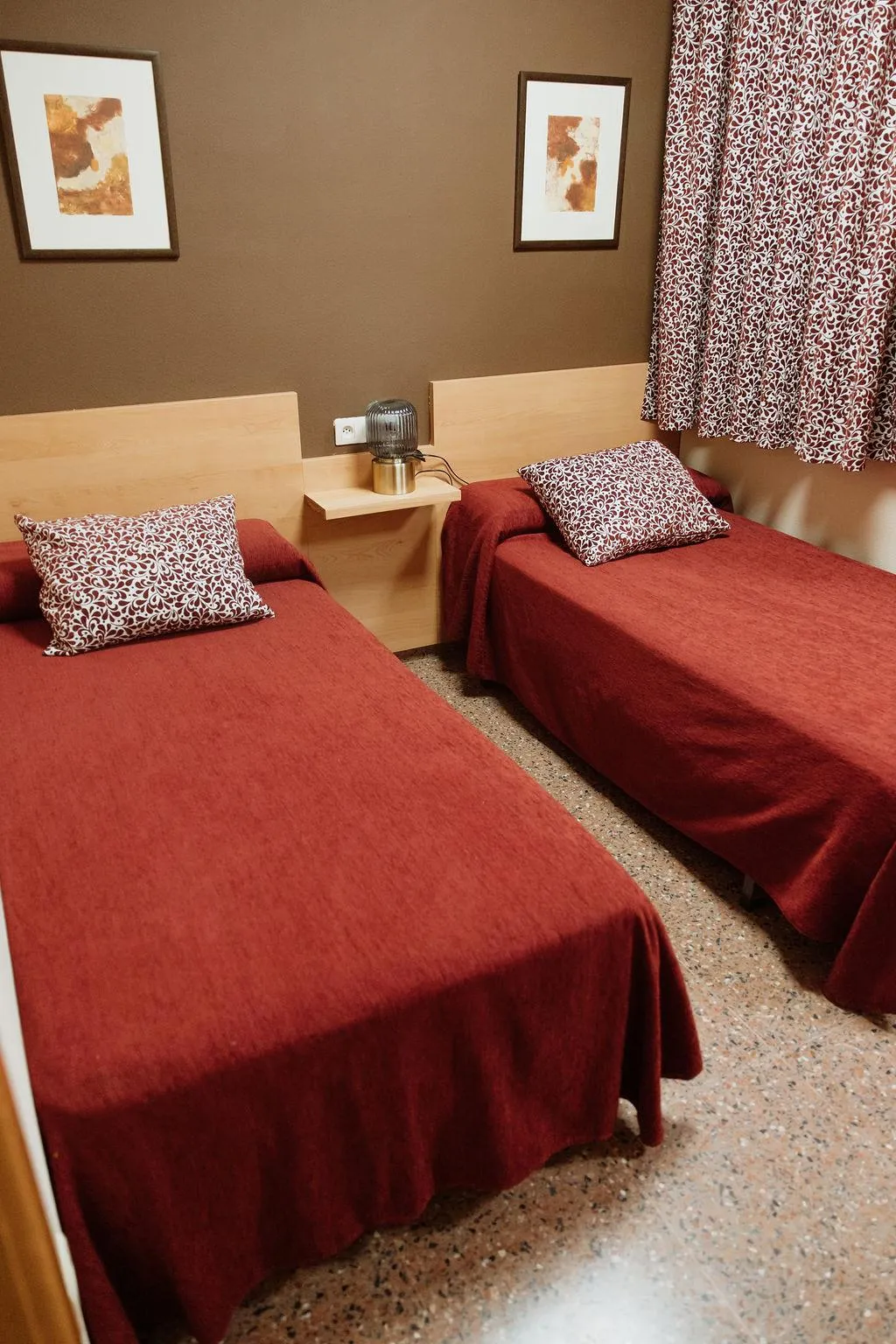 TRIPLE THREE BEDROOMS ONE BATHROOM Room, Hotel Anna, Costa Blanca