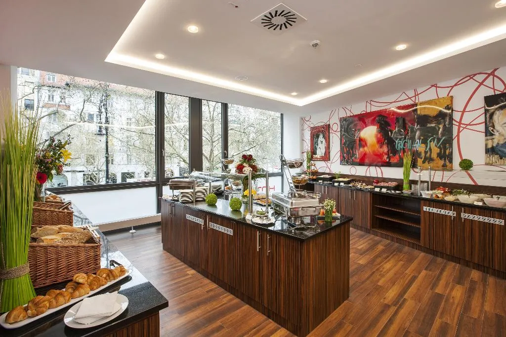 Restaurant, PLAZA Premium Berlin Kurfürstendamm, Berlin