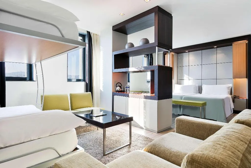 JUNIOR SUITE STANDARD Room, Hotel Barcelona Condal Mar Affiliated by Meliá, Barcelona