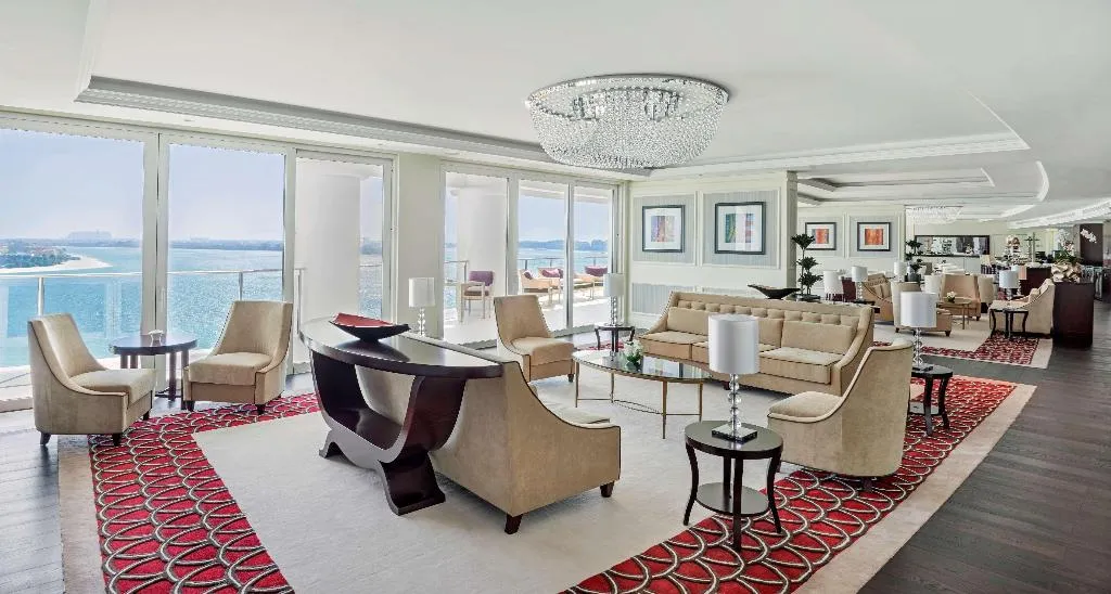 SUITE CLUB Room, Waldorf Astoria Dubai Palm Jumeirah, Dubai