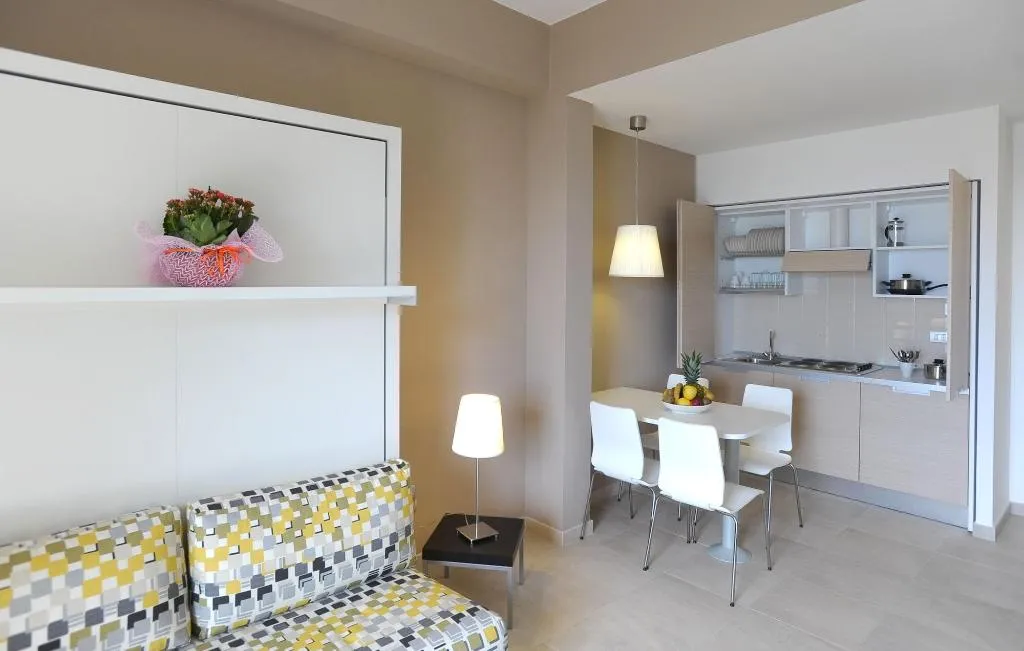 Room, Residence La Dolce Vita, Naples