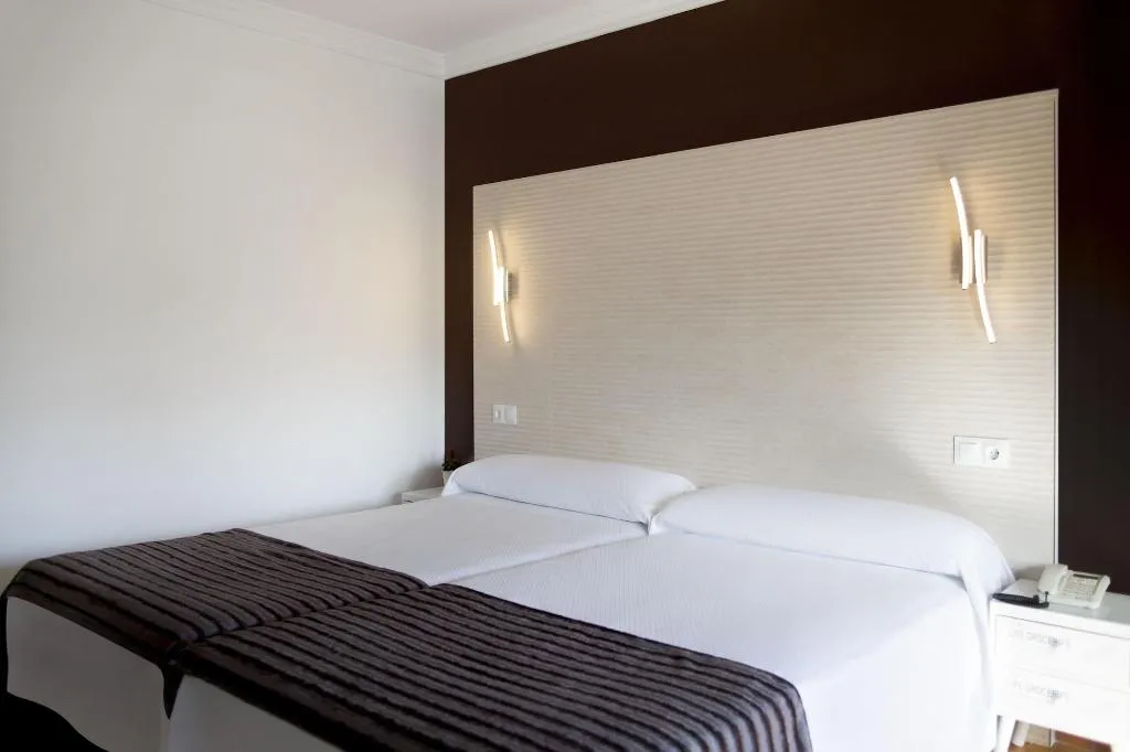Room, Hostal Alhambra, Costa Del Sol